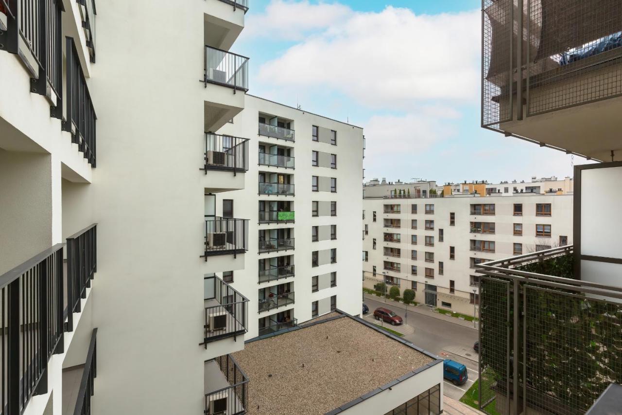 Wolska Residence Apartments With Parking By Noclegi Renters Warsaw Ngoại thất bức ảnh