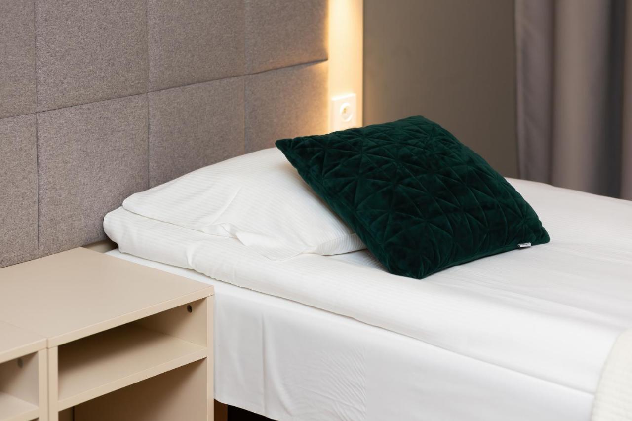Wolska Residence Apartments With Parking By Noclegi Renters Warsaw Ngoại thất bức ảnh